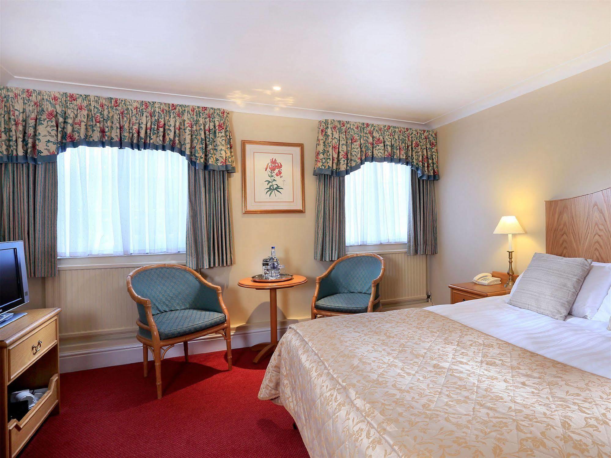 The Lymm Hotel Exterior photo