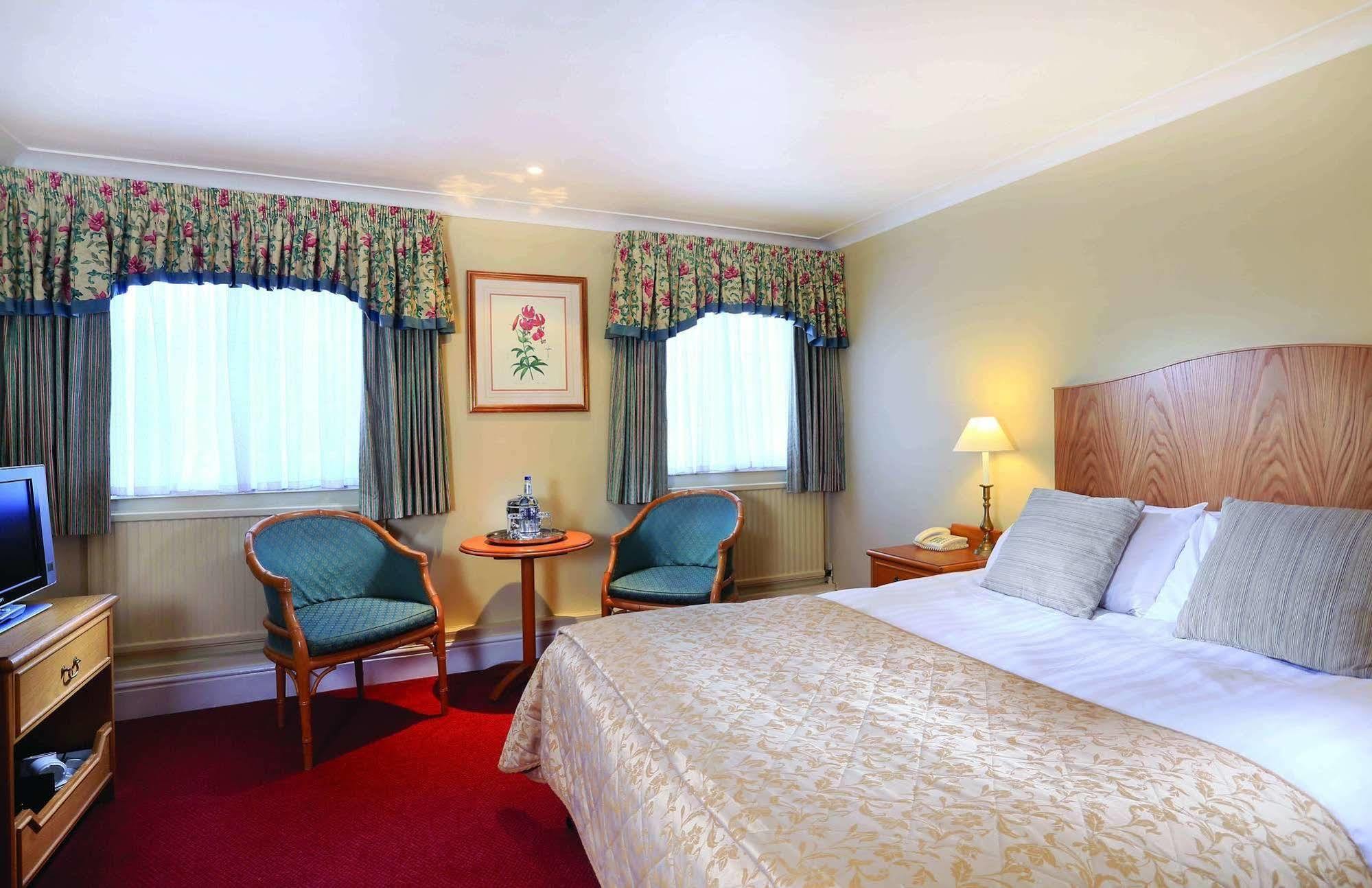 The Lymm Hotel Exterior photo