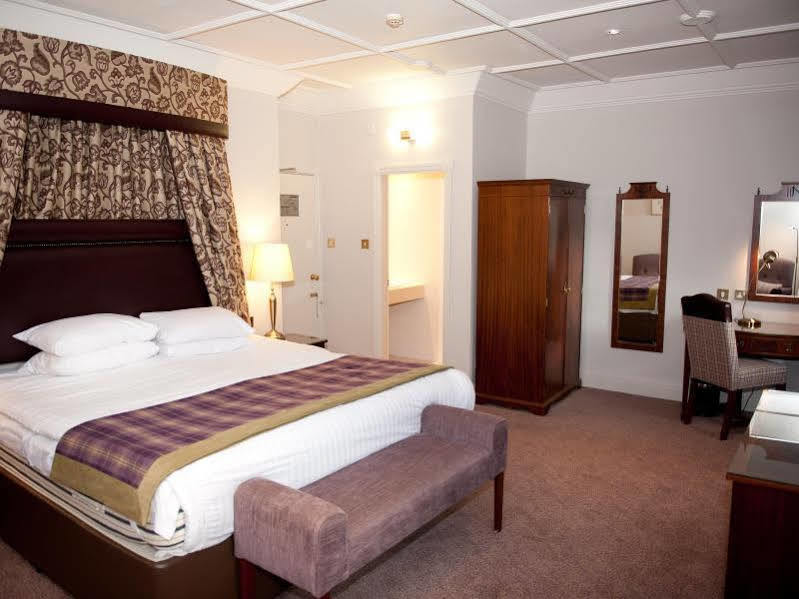 The Lymm Hotel Exterior photo
